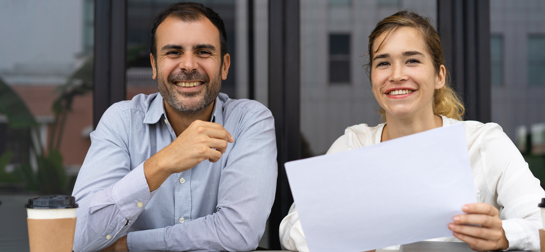 avantages-salaries-cdd Avantages salariés CDD : une équipe de TPE-PME au travail